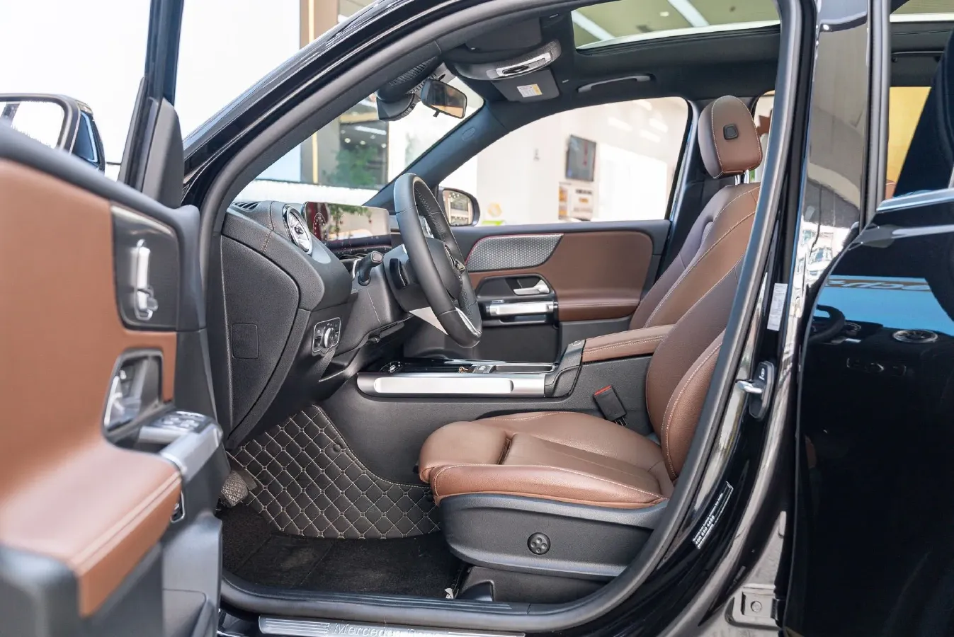 2024 Mercedes-Benz GLB Class 2.0T 190HP L4 8DCT,autocango,china used car exporter,china ev exporter,chinese used car exporter,chinese used ev exporter