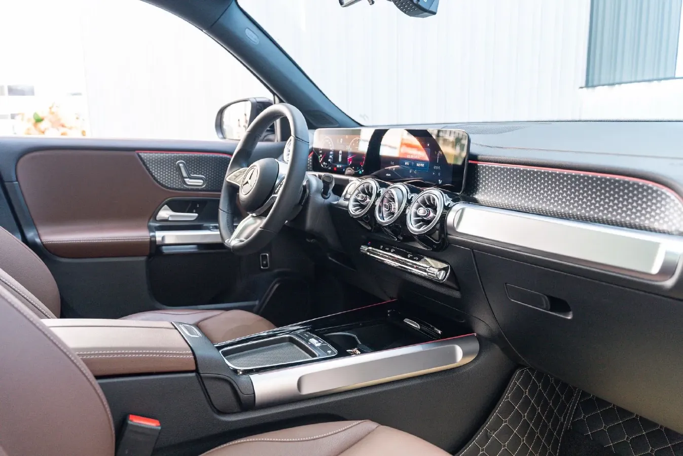 2024 Mercedes-Benz GLB Class 2.0T 190HP L4 8DCT,autocango,china used car exporter,china ev exporter,chinese used car exporter,chinese used ev exporter