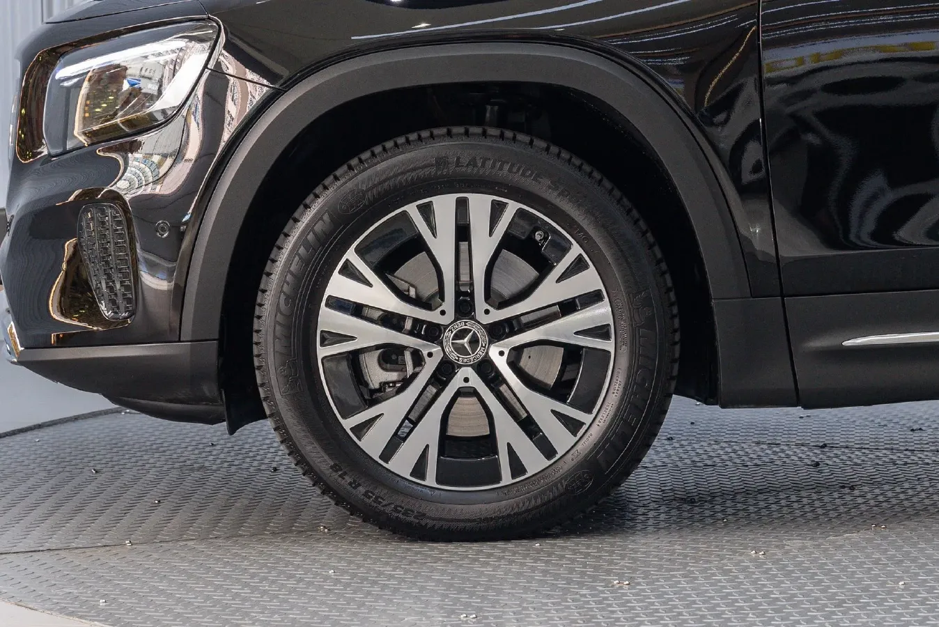 2024 Mercedes-Benz GLB Class 2.0T 190HP L4 8DCT,autocango,china used car exporter,china ev exporter,chinese used car exporter,chinese used ev exporter