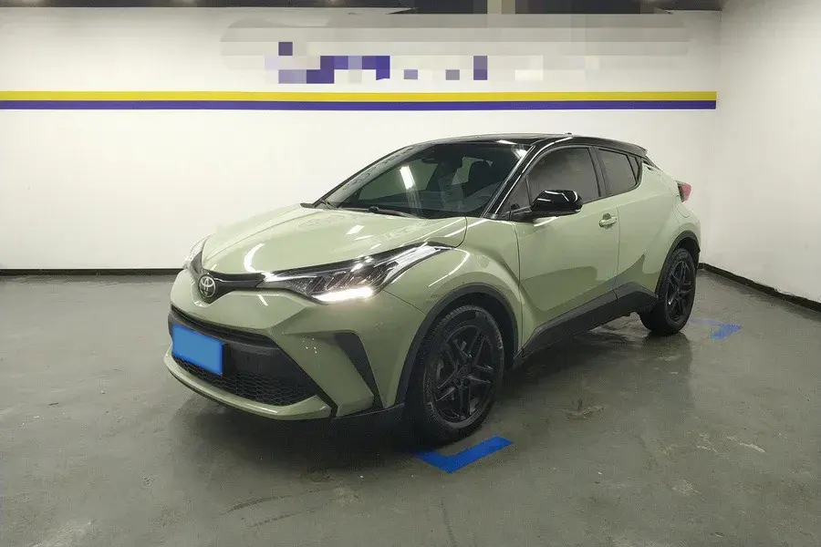2022 Toyota C-HR 2.0L 171HP L4 CVT