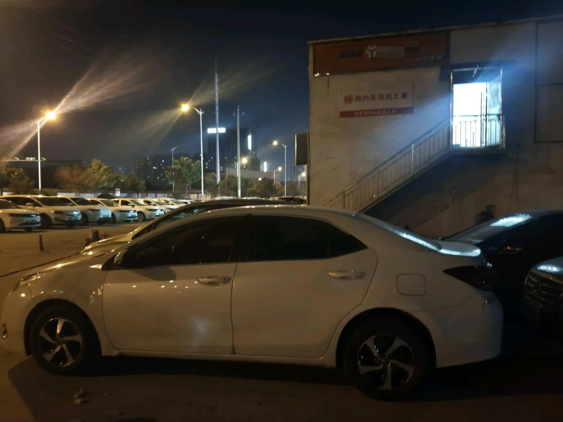 2018 TOYOTA LEVIN thumbnail 4