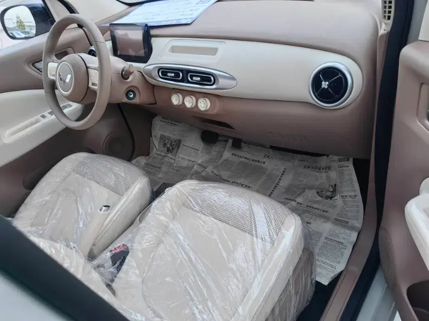 2025 WULING HONGGUANG thumbnail 3