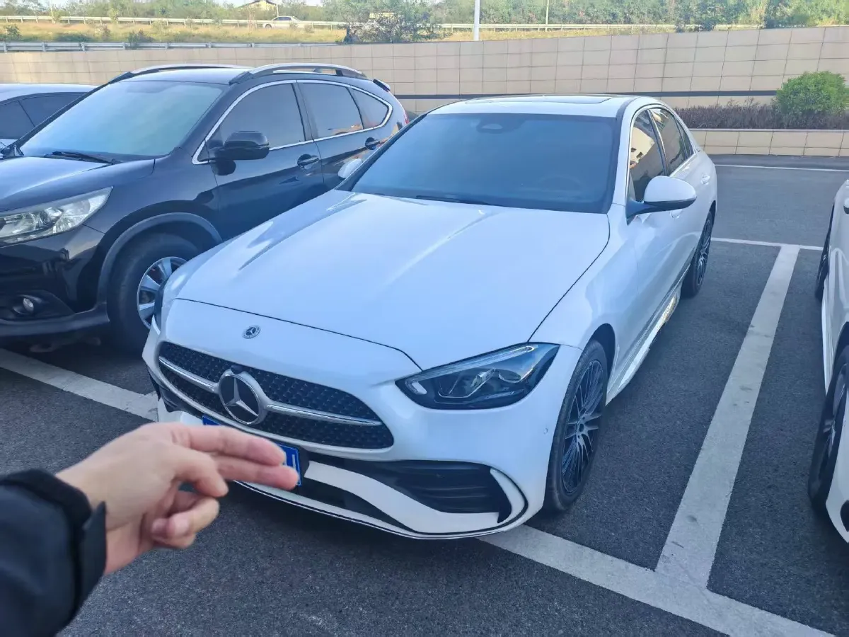 2023 Mercedes-Benz C Class 1.5T 170HP L4 9AT,autocango,china used car exporter,china ev exporter,chinese used car exporter,chinese used ev exporter