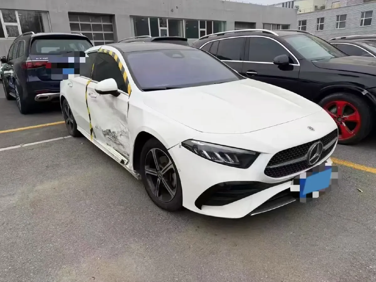 2024 Mercedes-Benz A Class 1.3T 163HP L4 7DCT,autocango,china used car exporter,china ev exporter,chinese used car exporter,chinese used ev exporter