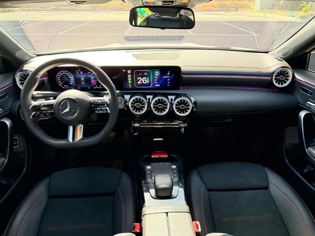 2024 Mercedes-Benz A Class 1.3T 163HP L4 7DCT,autocango,china used car exporter,china ev exporter,chinese used car exporter,chinese used ev exporter