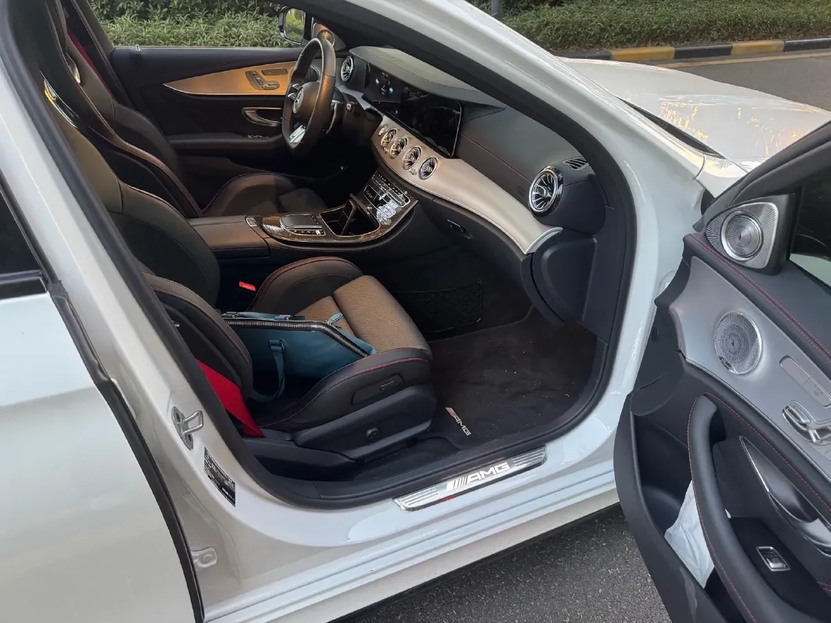 2021 Mercedes-Benz E AMG 3.0T 435HP L6 9AT,autocango,china used car exporter,china ev exporter,chinese used car exporter,chinese used ev exporter