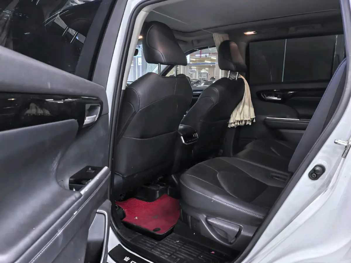 2022 Toyota Highlander 2.0T 248HP L4 8AT,autocango,china used car exporter,china ev exporter,chinese used car exporter,chinese used ev exporter