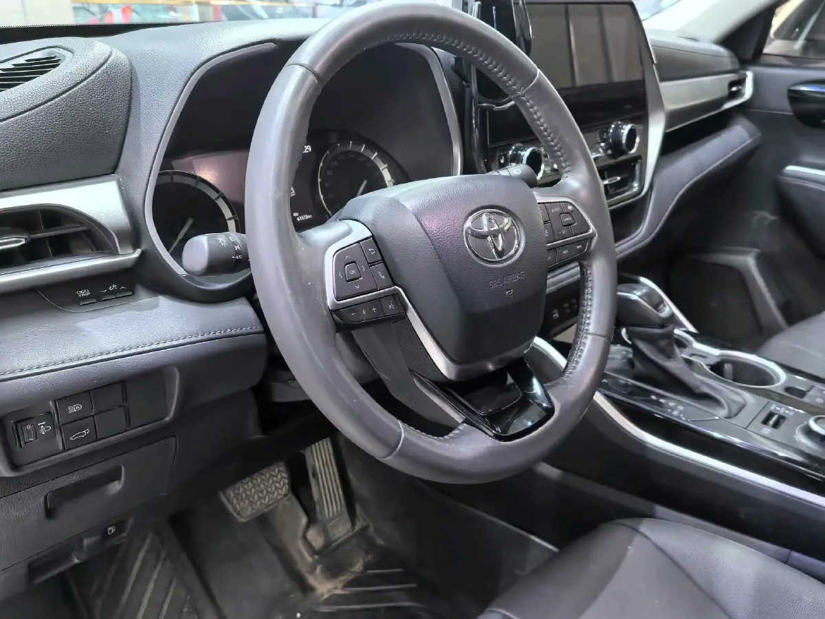 2022 Toyota Highlander 2.0T 248HP L4 8AT,autocango,china used car exporter,china ev exporter,chinese used car exporter,chinese used ev exporter