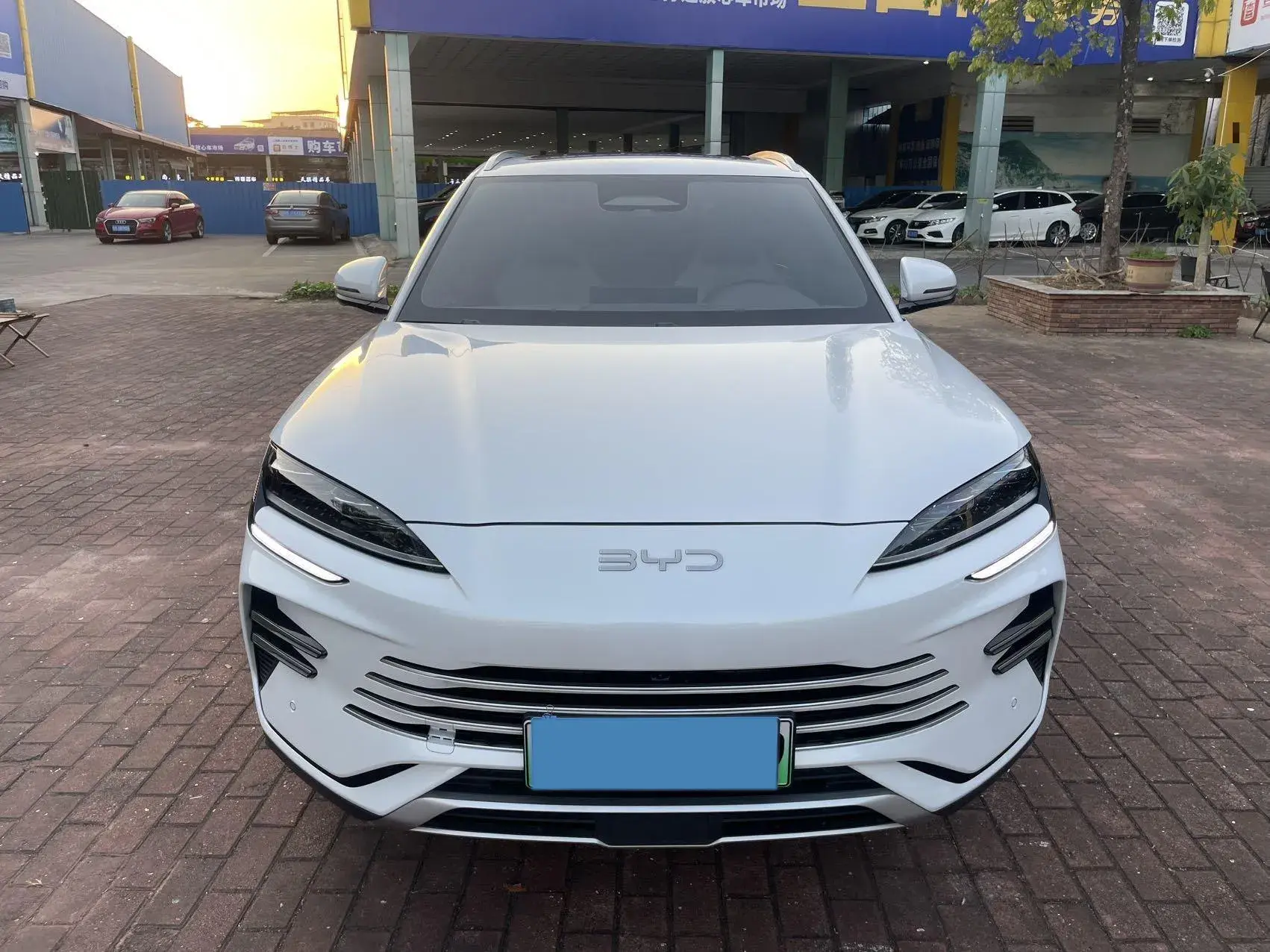 2025 BYD SONG thumbnail 2