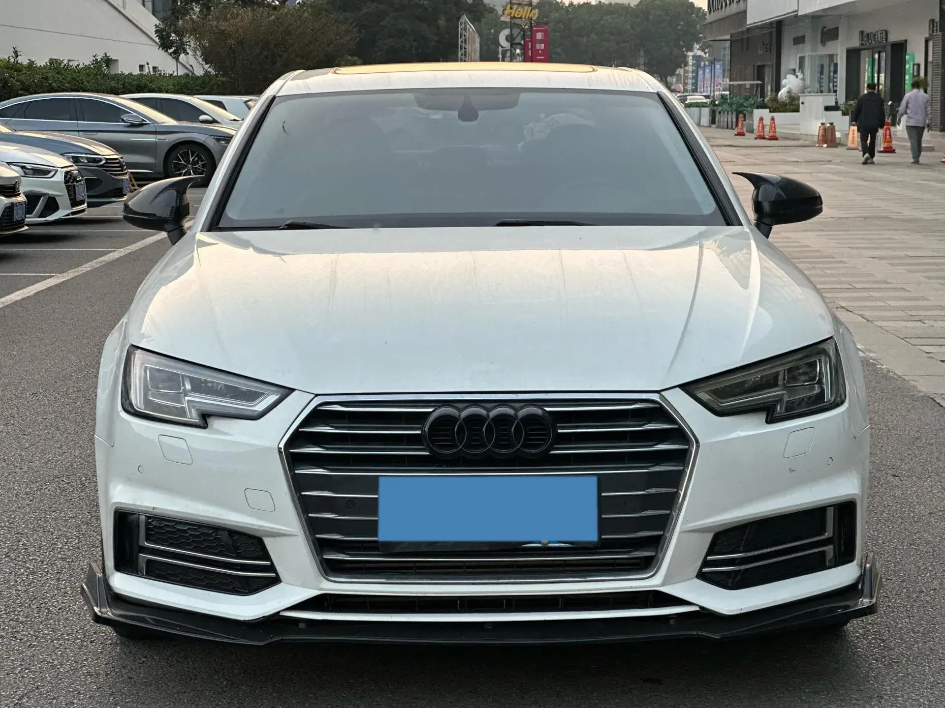 2019 AUDI A4L thumbnail 2