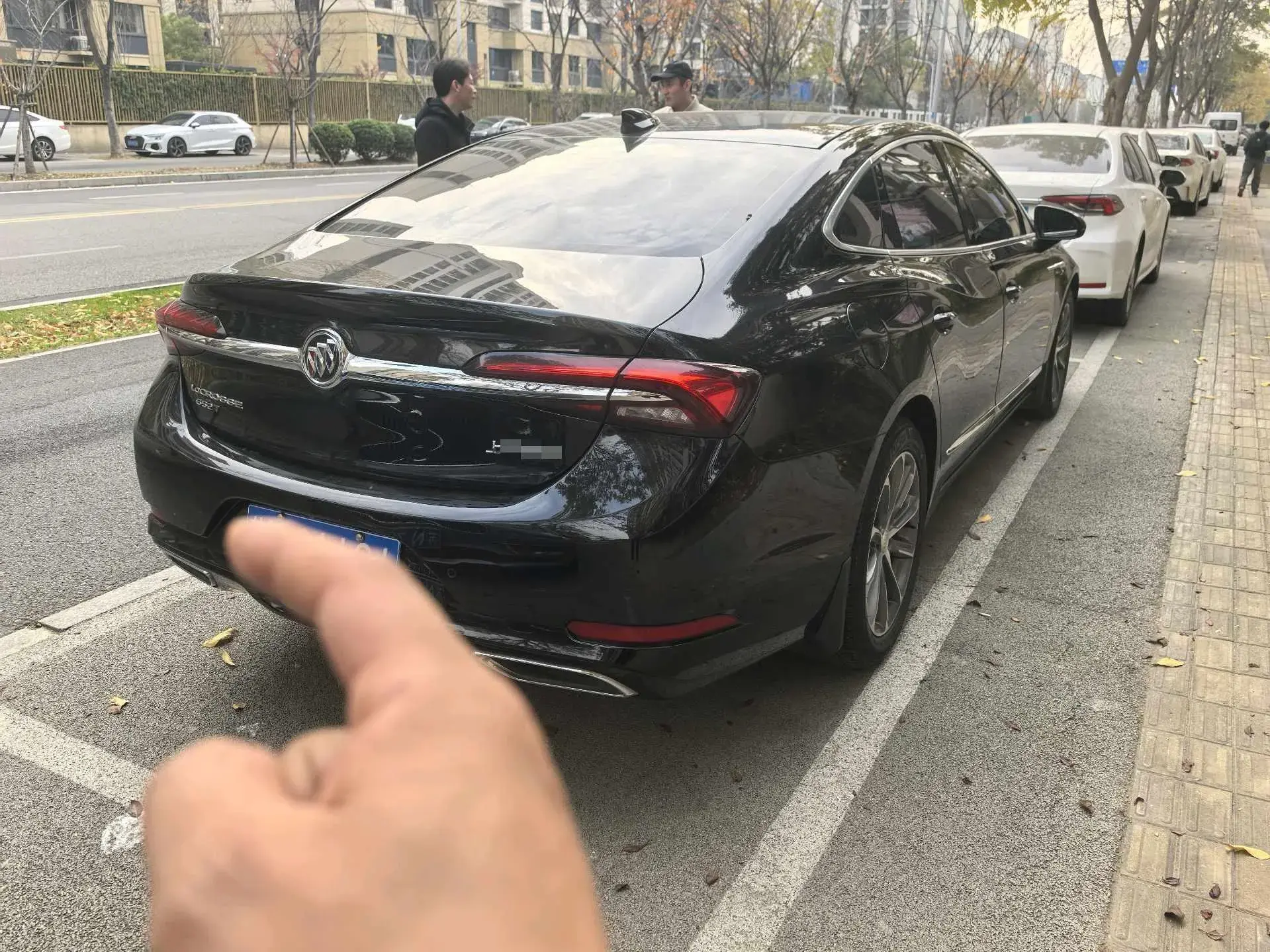 2020 BUICK LARCOSSE thumbnail 3