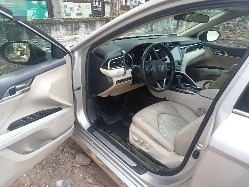 2019 Toyota Camry 2.0L 178HP L4 CVT,autocango,china used car exporter,china ev exporter,chinese used car exporter,chinese used ev exporter