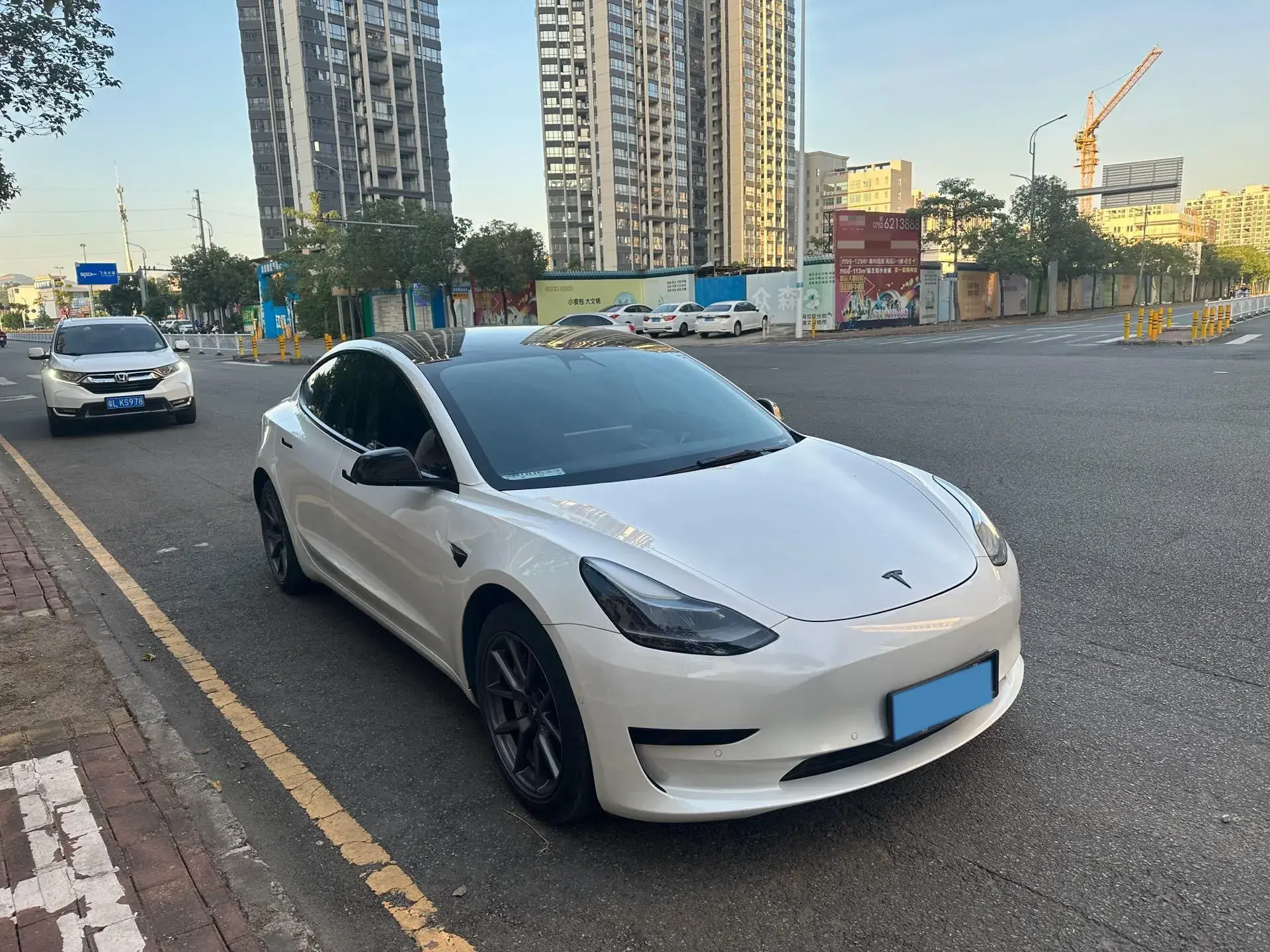 2021 TESLA MODEL thumbnail 2