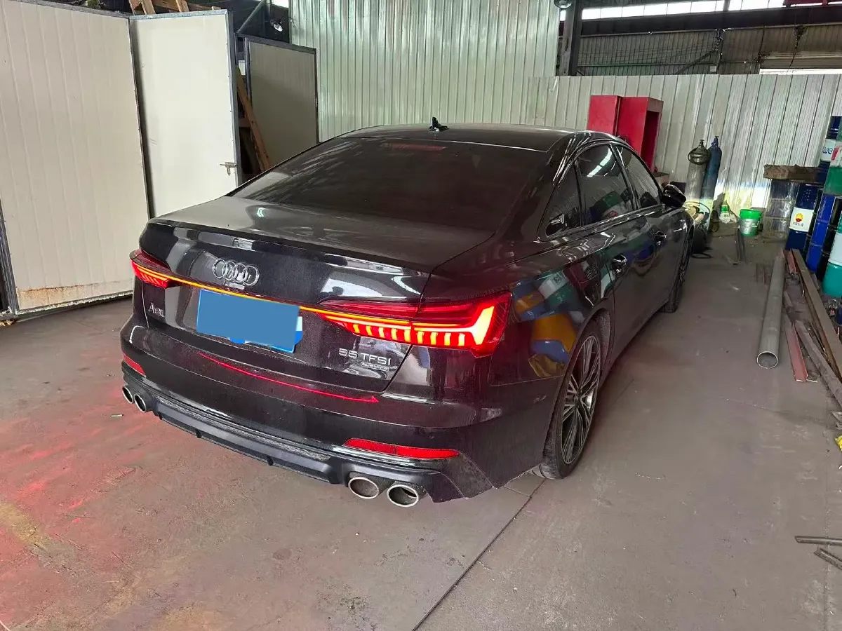 2021 Audi A6L 2.0T 190HP L4 7DCT,autocango,china used car exporter,china ev exporter,chinese used car exporter,chinese used ev exporter