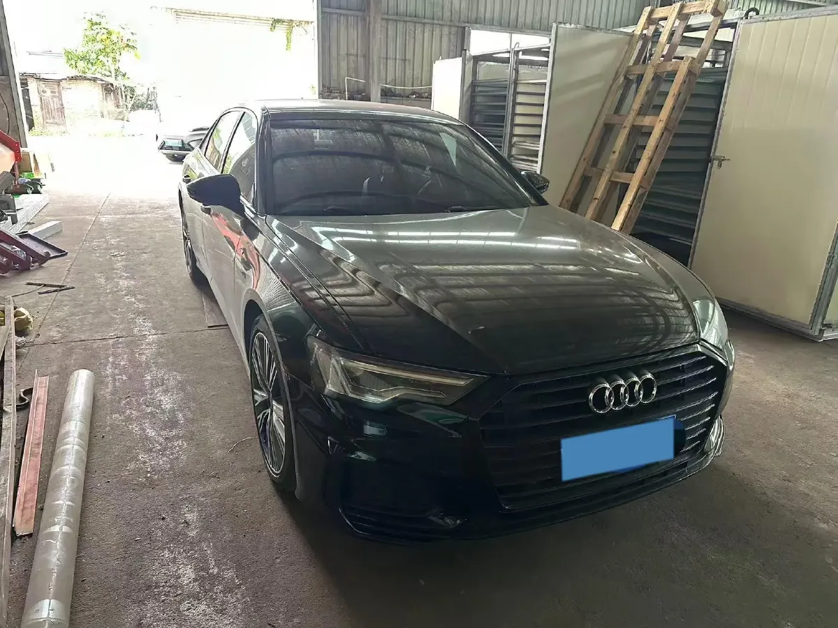 2021 Audi A6L 2.0T 190HP L4 7DCT,autocango,china used car exporter,china ev exporter,chinese used car exporter,chinese used ev exporter