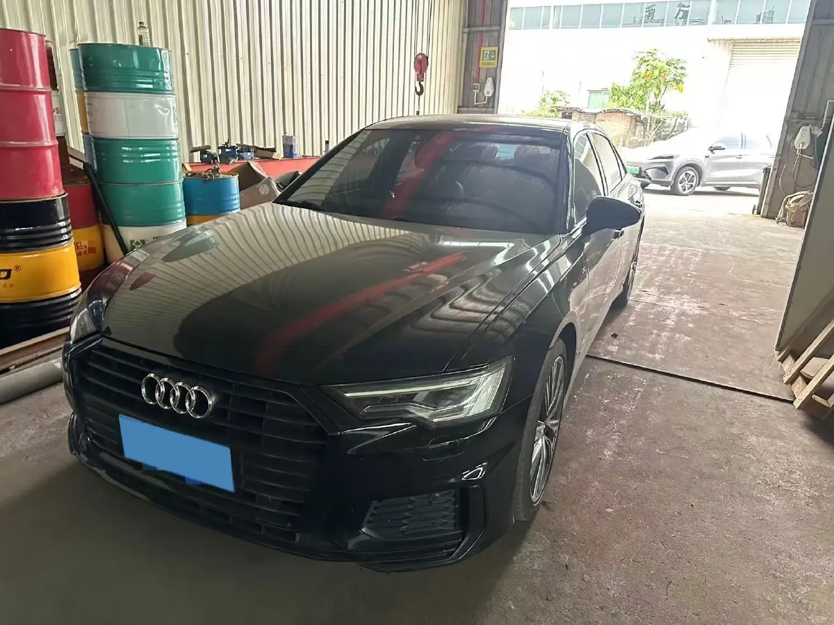 2021 Audi A6L 2.0T 190HP L4 7DCT,autocango,china used car exporter,china ev exporter,chinese used car exporter,chinese used ev exporter