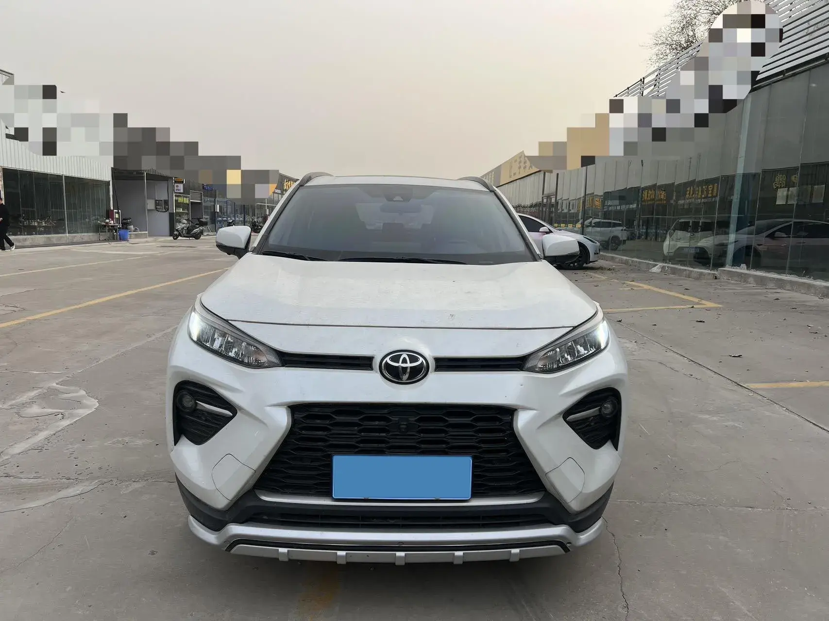 2023 TOYOTA WILDLANDER thumbnail 2