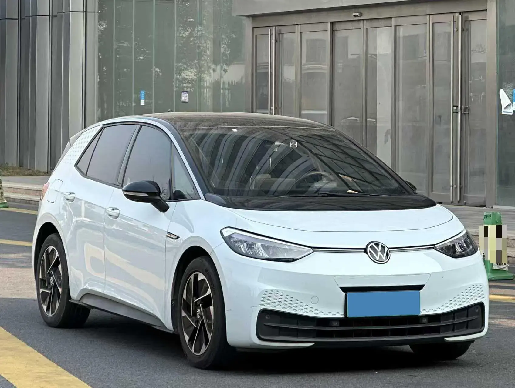 2022 VOLKSWAGEN ID.3 thumbnail 2