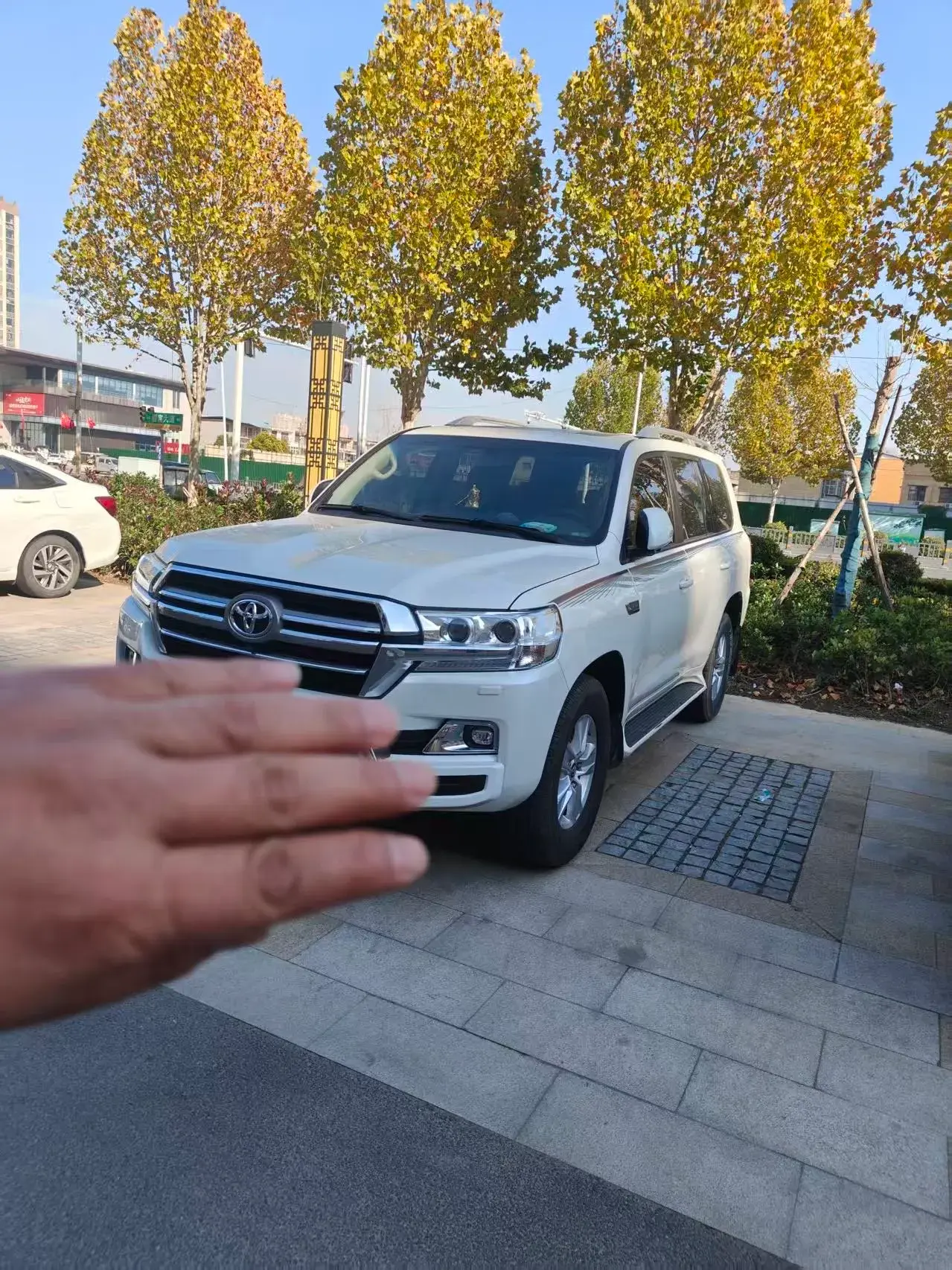 2019 CHEVROLET TRAX view 1