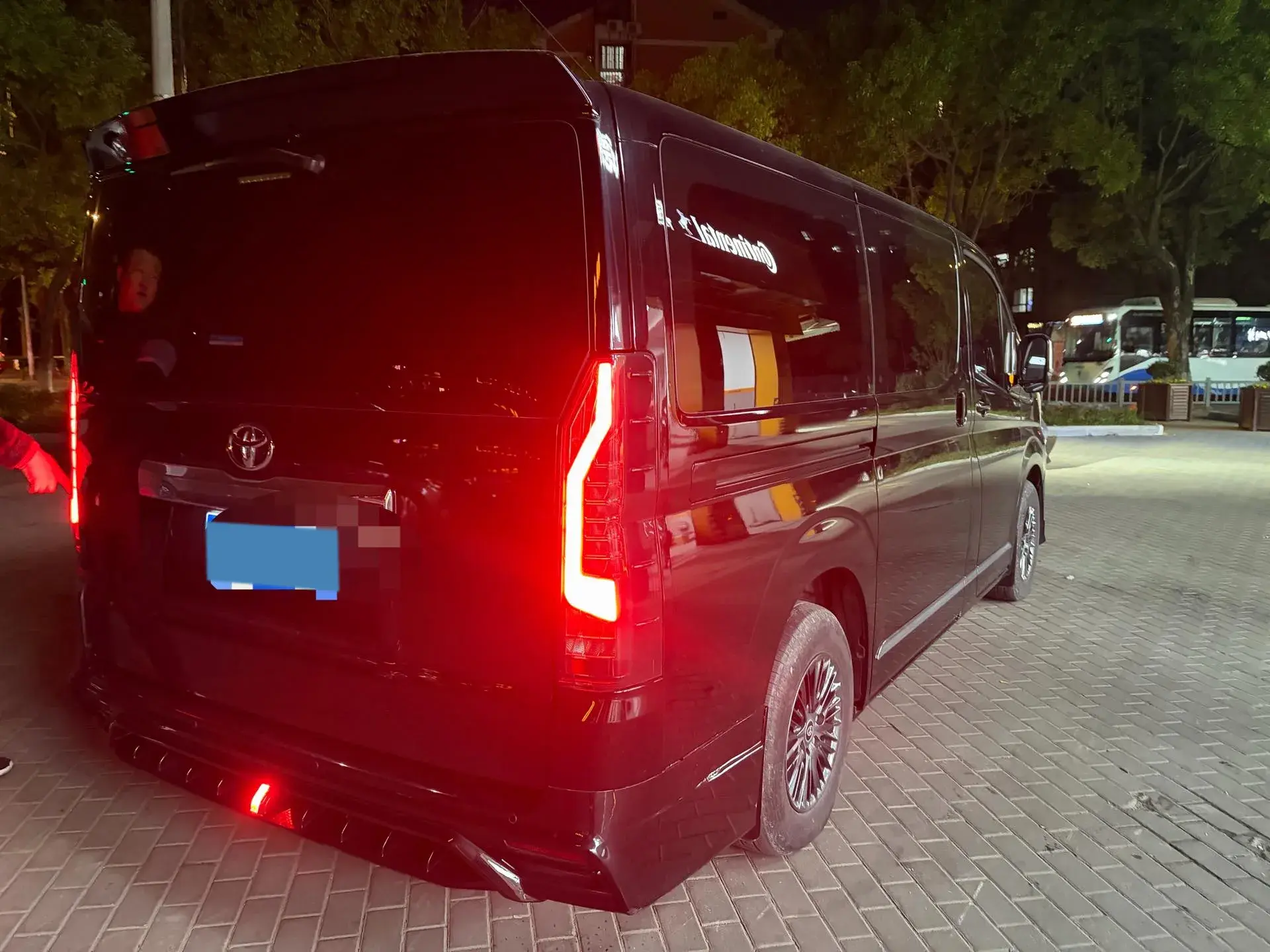 2019 GOLDEN DRAGON thumbnail 2