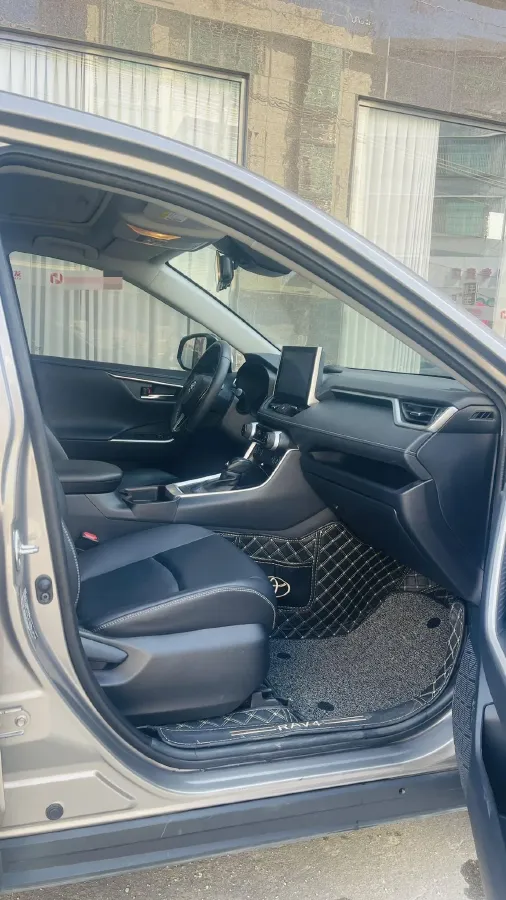 2021 Toyota RAV4 2.0L 171HP L4 CVT,autocango,china used car exporter,china ev exporter,chinese used car exporter,chinese used ev exporter