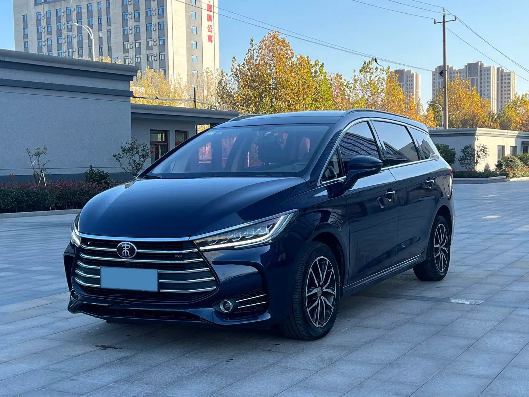 2020 BYD SONG view 1
