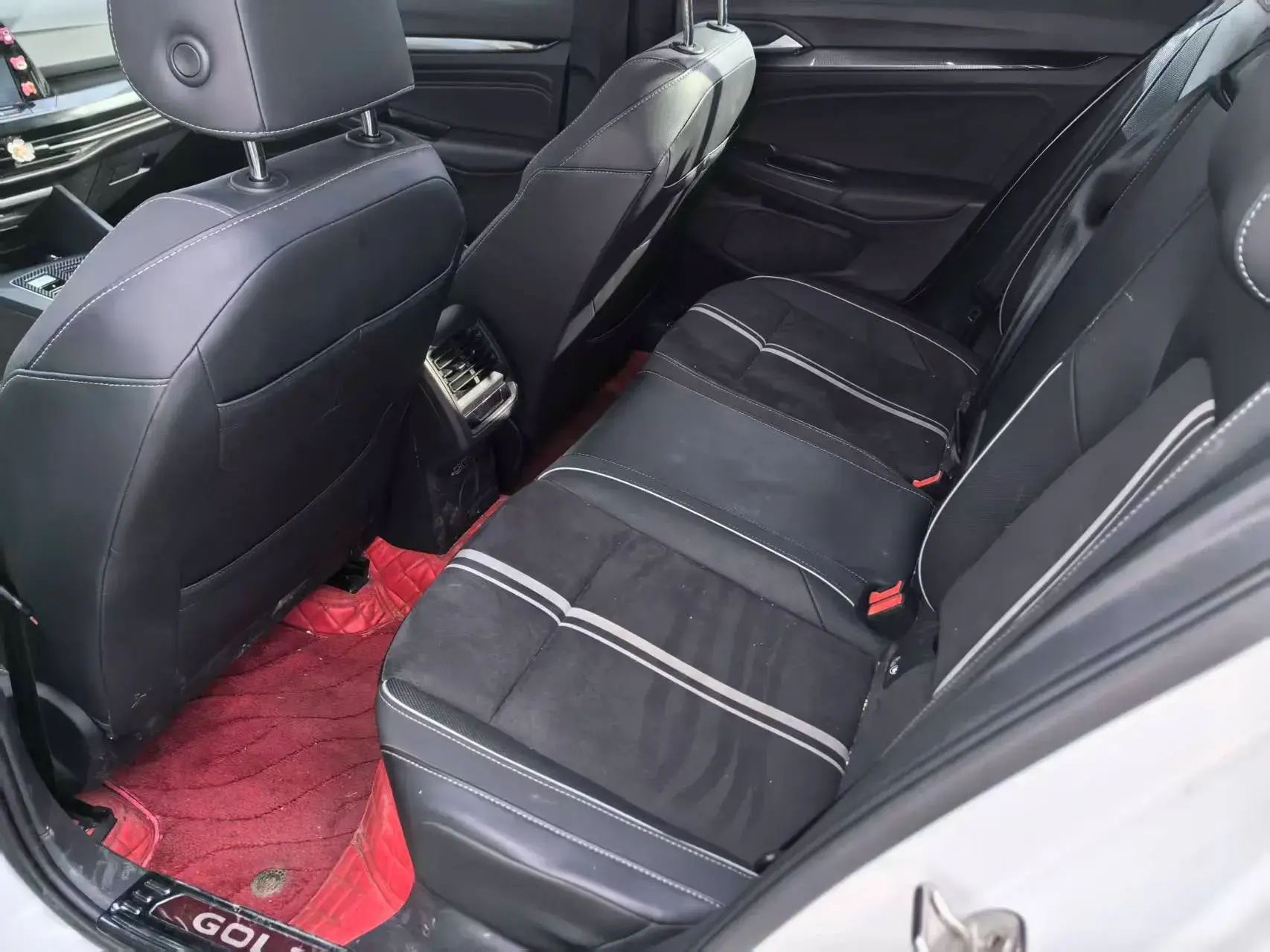 2023 VOLKSWAGEN GOLF thumbnail 4