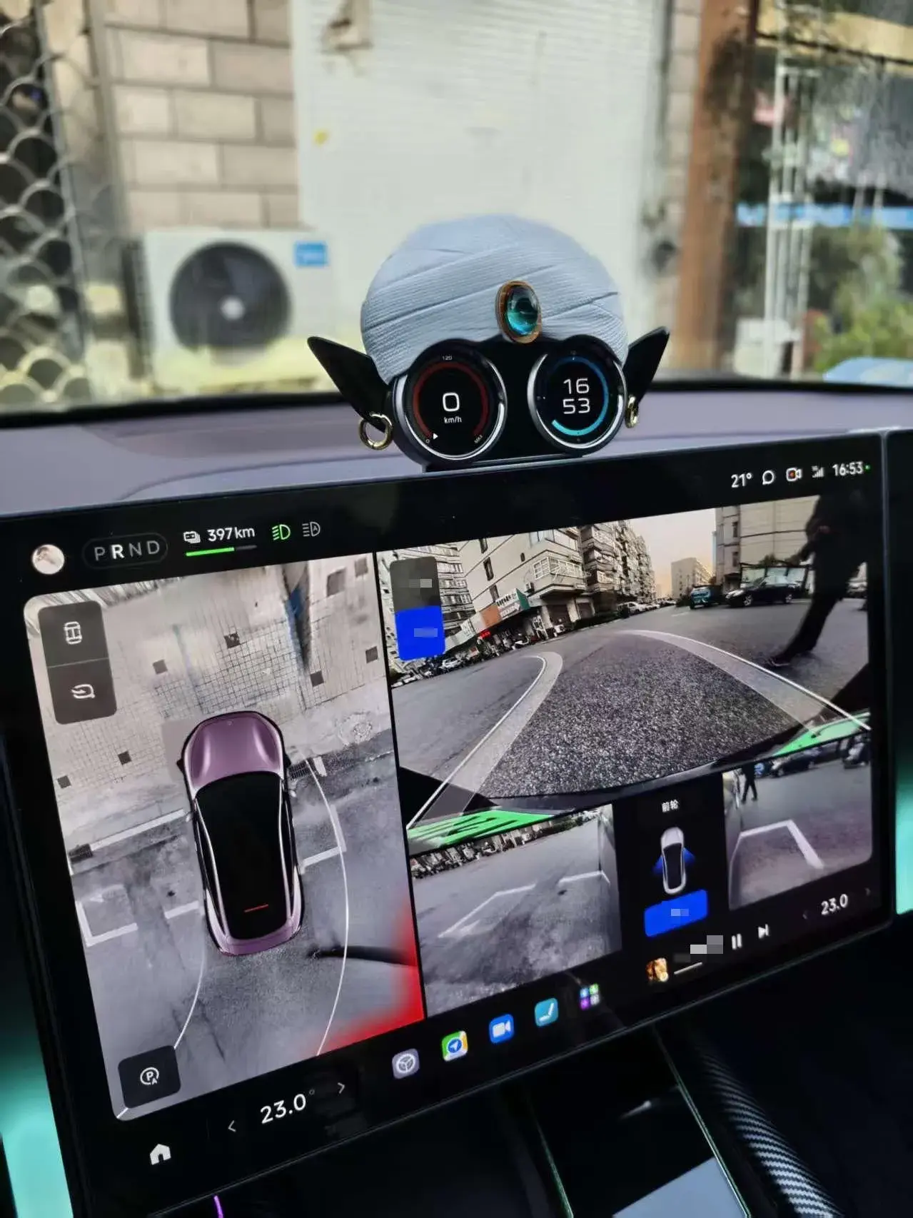 2024 MI SU7 thumbnail 3