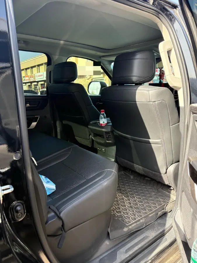 2022 Tank 300 2.0T 227HP L4 8AT,autocango,china used car exporter,china ev exporter,chinese used car exporter,chinese used ev exporter