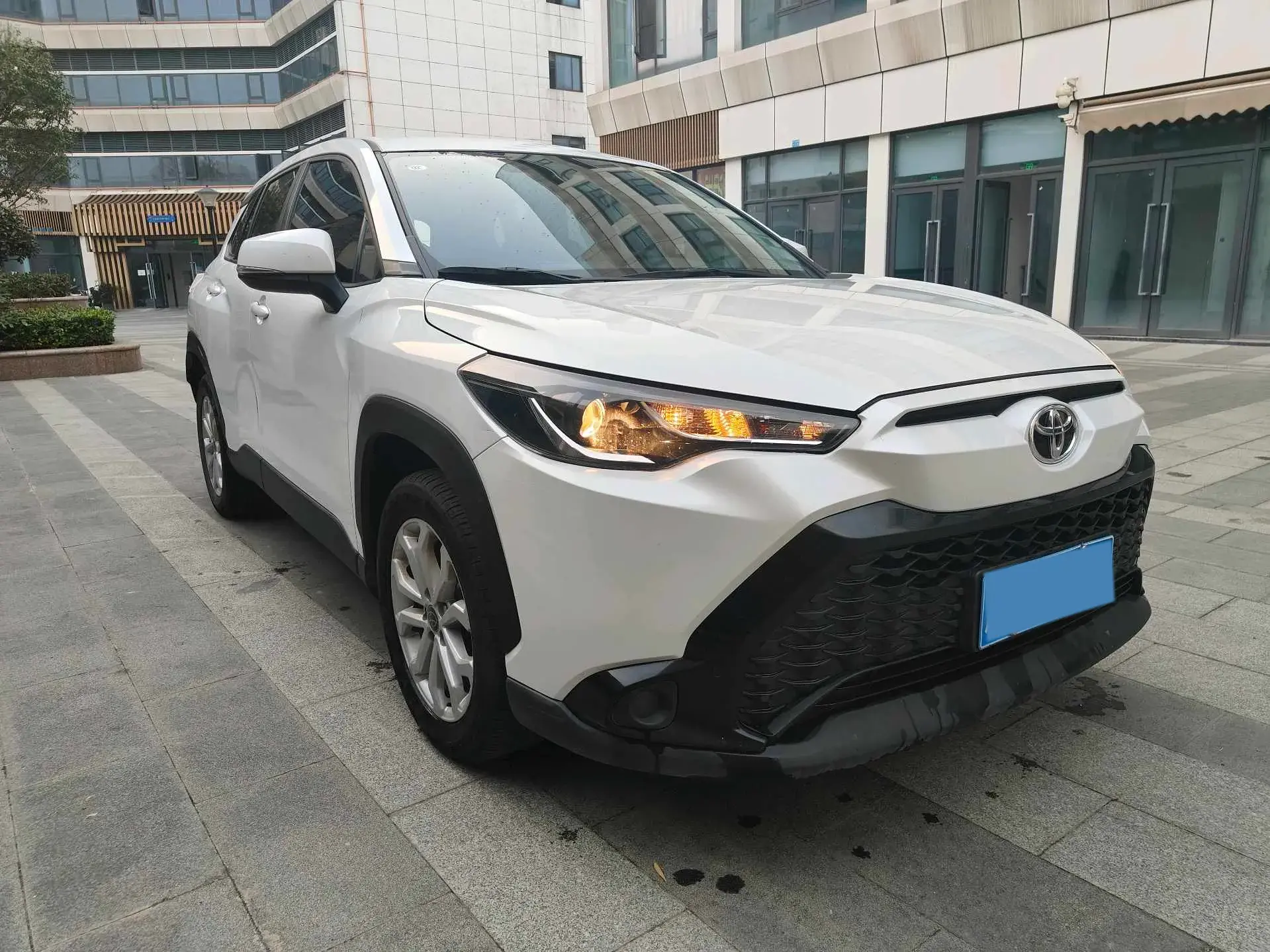 2023 TOYOTA FRONTLANDER thumbnail 3