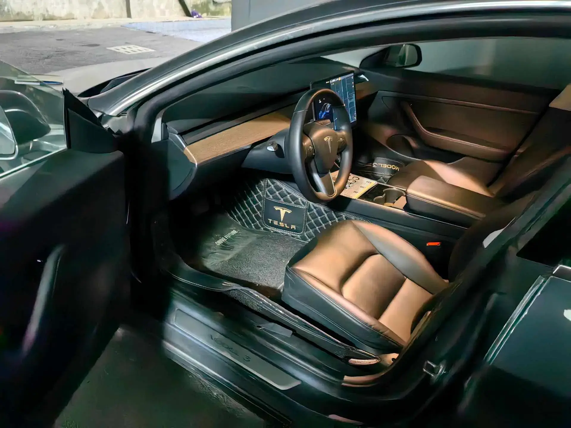 2021 TESLA MODEL thumbnail 2