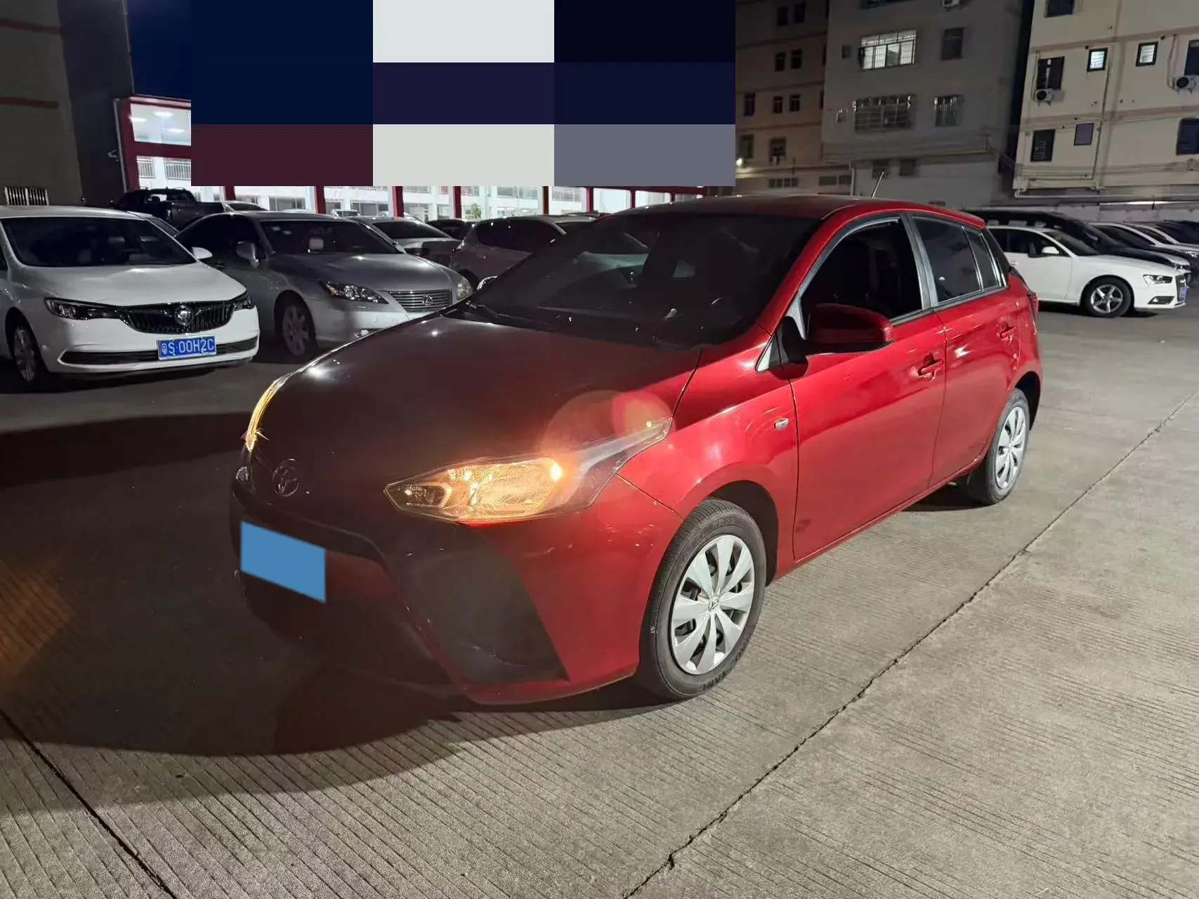 2017 TOYOTA YARIS view 1