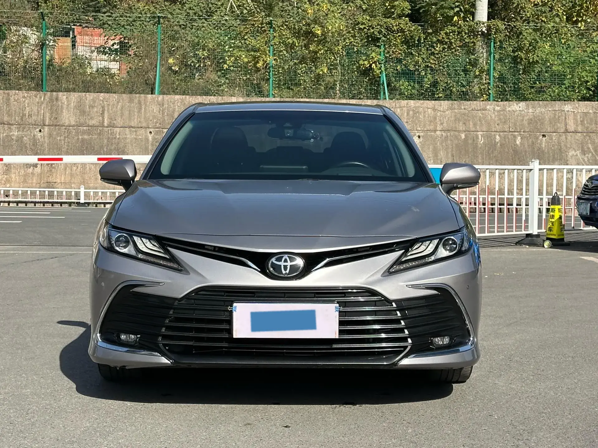 2021 TOYOTA CAMRY thumbnail 2
