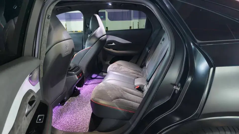 2022 ARCFOX ΑS thumbnail 2