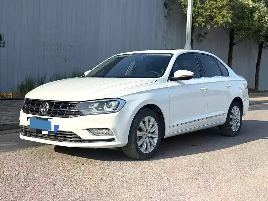 2018 VOLKSWAGEN BORA view 1
