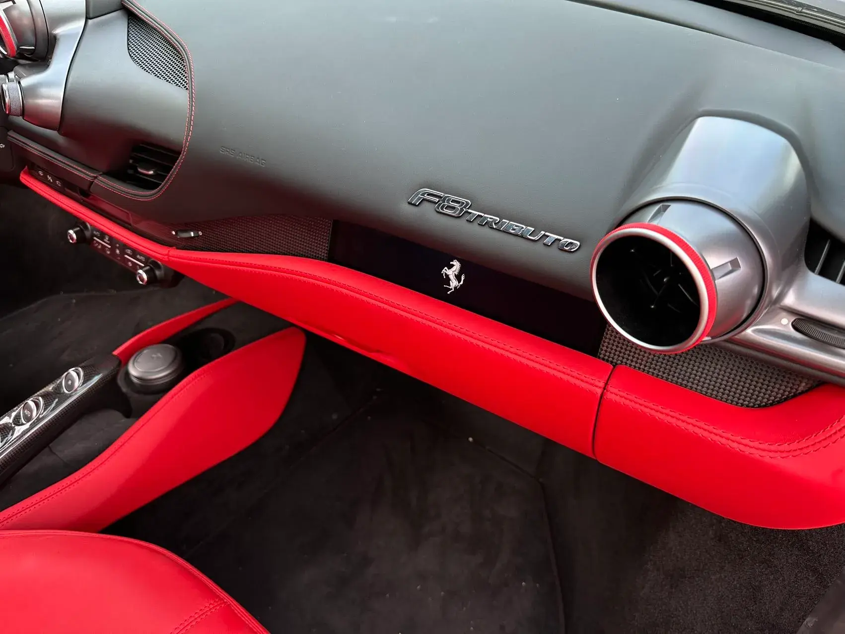 2019 FERRARI F8 thumbnail 4