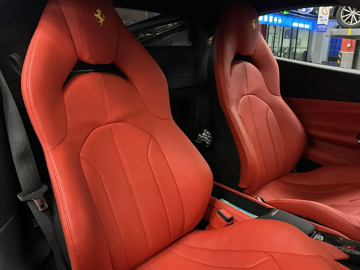 2019 Ferrari F8 3.9T 720HP V8 7DCT,autocango,china used car exporter,china ev exporter,chinese used car exporter,chinese used ev exporter