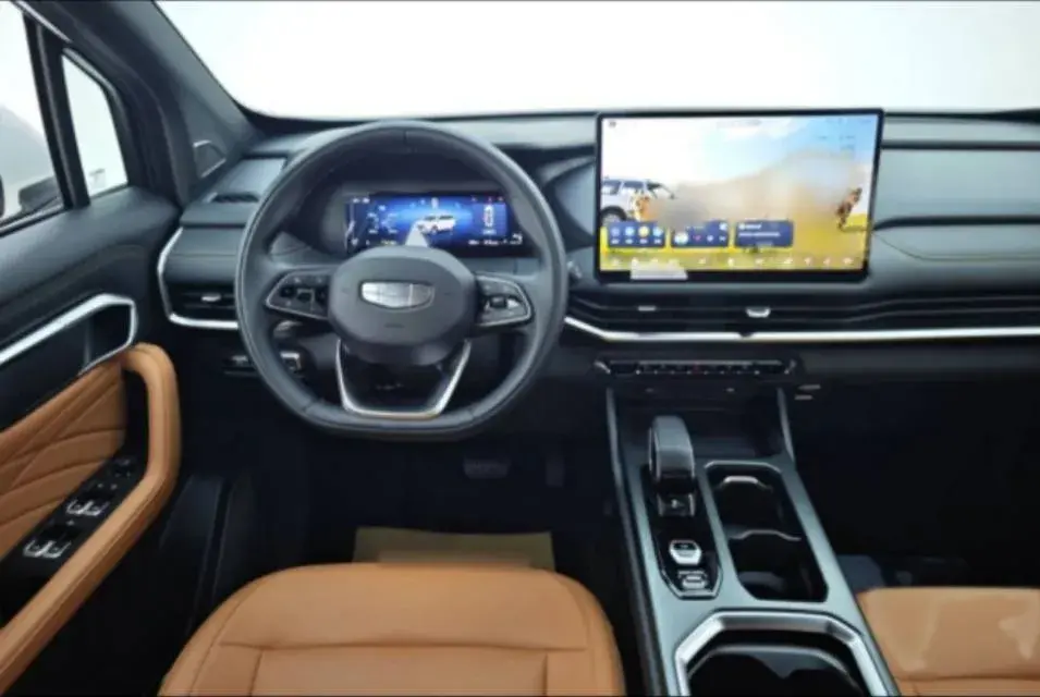 2024 GEELY OKAVANGO thumbnail 4