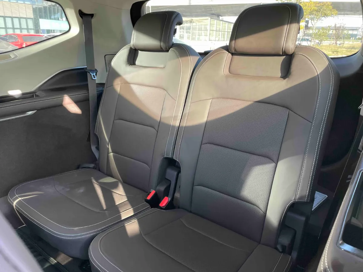 2021 Geely JiaJi 1.8T 184HP L4 7DCT,autocango,china used car exporter,china ev exporter,chinese used car exporter,chinese used ev exporter