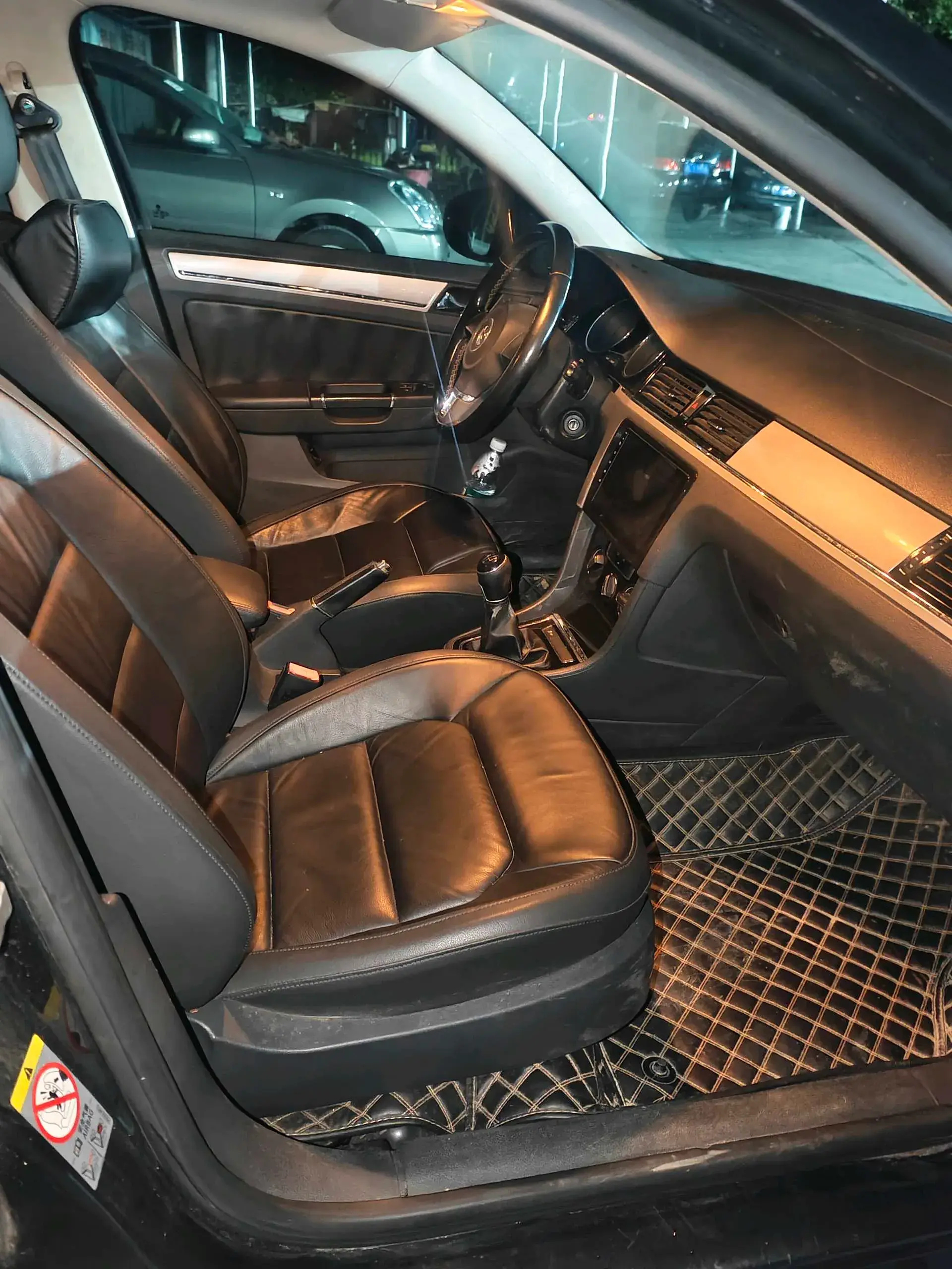 2020 VOLKSWAGEN SAGITAR thumbnail 3