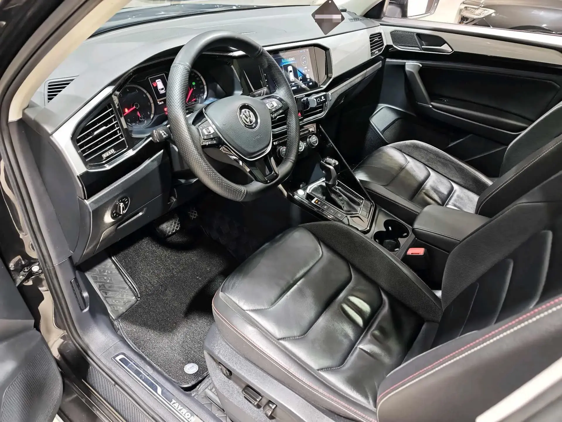 2019 VOLKSWAGEN TAYRON thumbnail 4