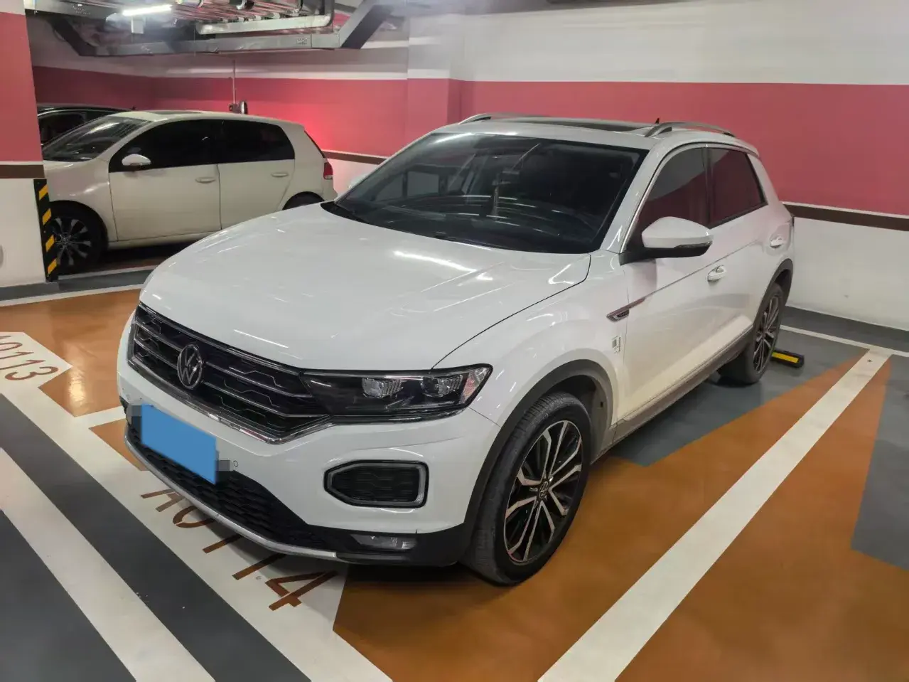 2022 VOLKSWAGEN T-ROC view 1