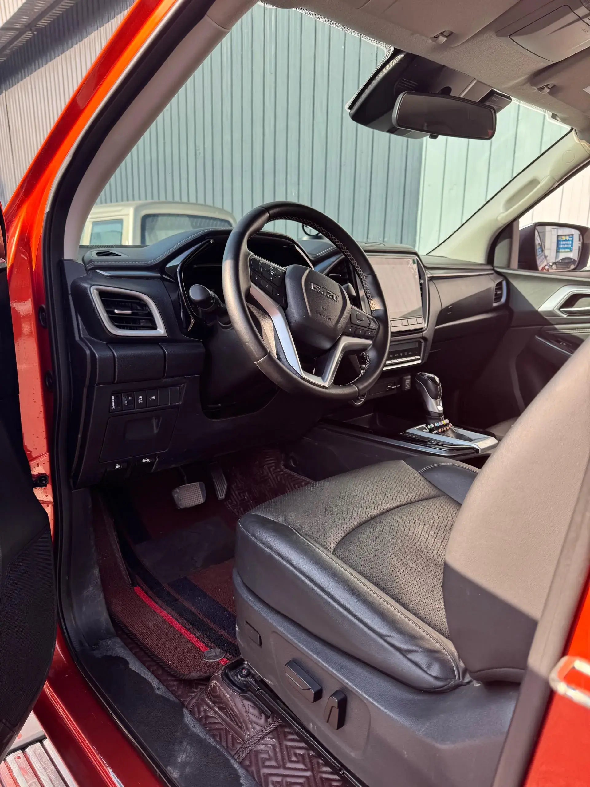 2021 ISUZU D-MAX thumbnail 4