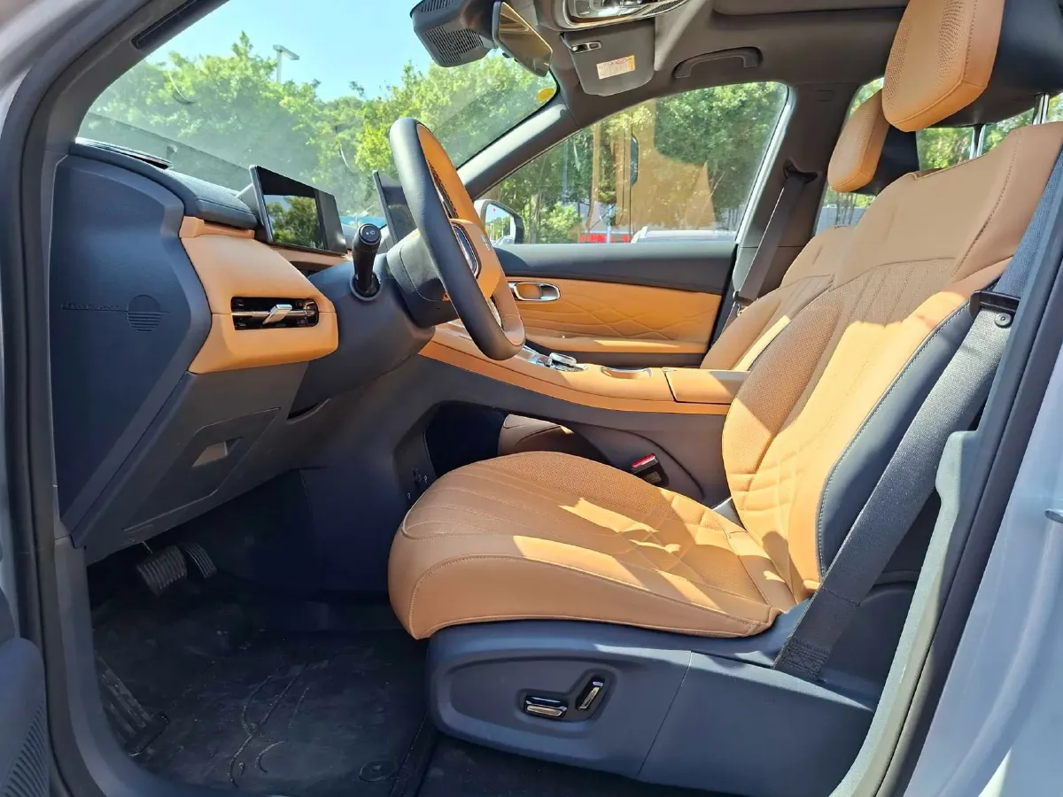 2025 Geely Galaxy Starship 7 1.5L 112HP L4 1DHT PHEV 19.09KWH,autocango,china used car exporter,china ev exporter,chinese used car exporter,chinese used ev exporter