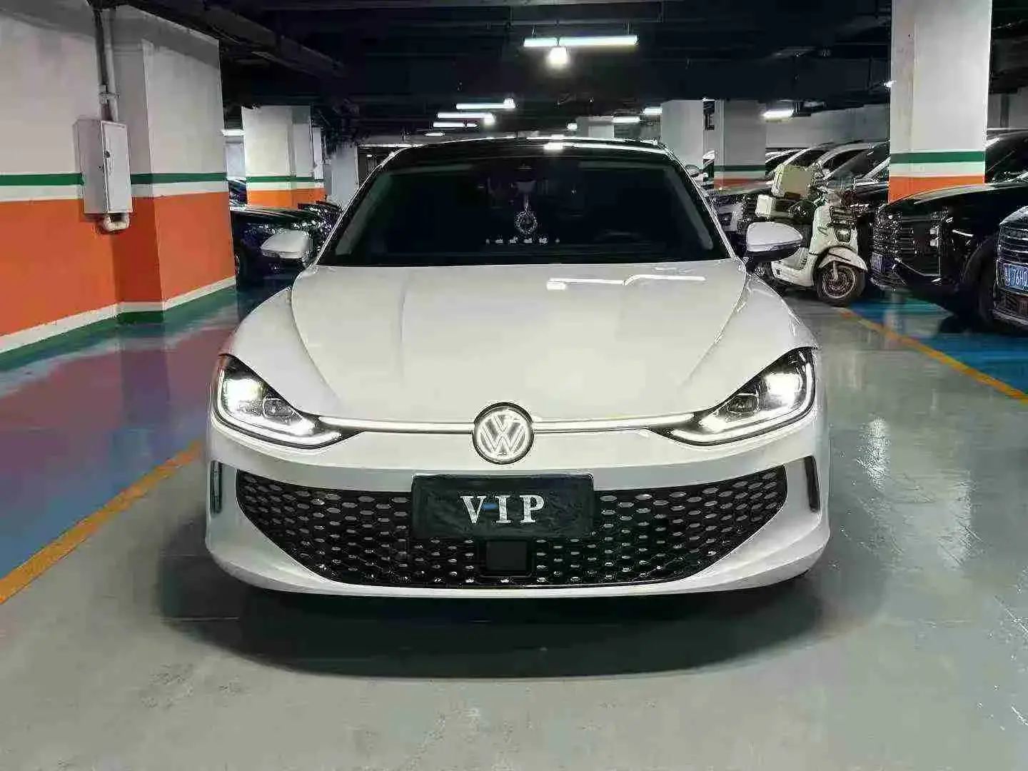 2025 VOLKSWAGEN LAMANDO thumbnail 2