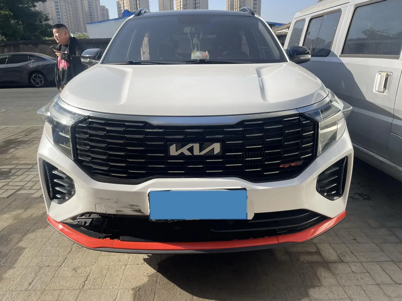 2021 KIA SPORTAGE thumbnail 2