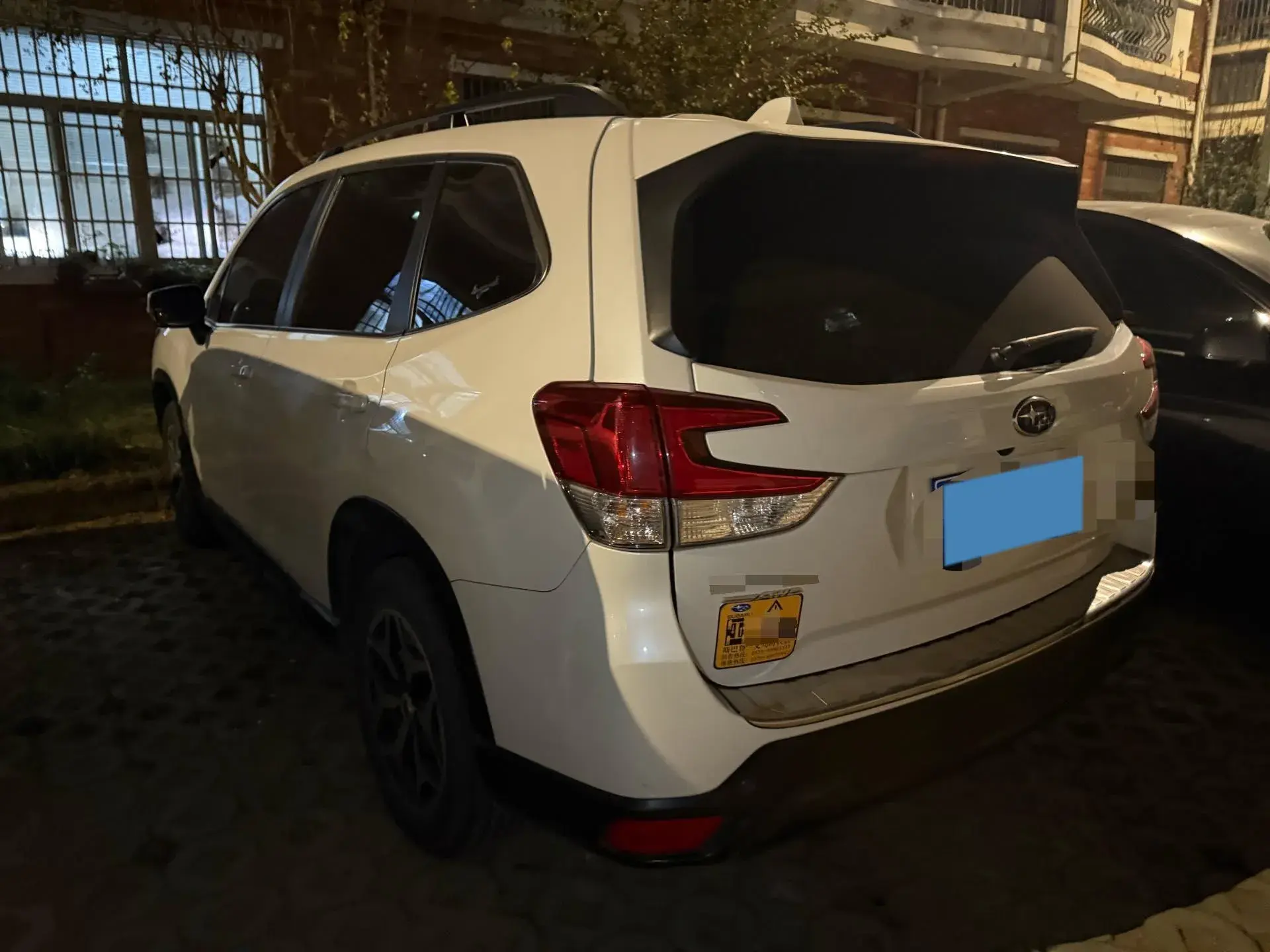 2021 SUBARU FORESTER thumbnail 4