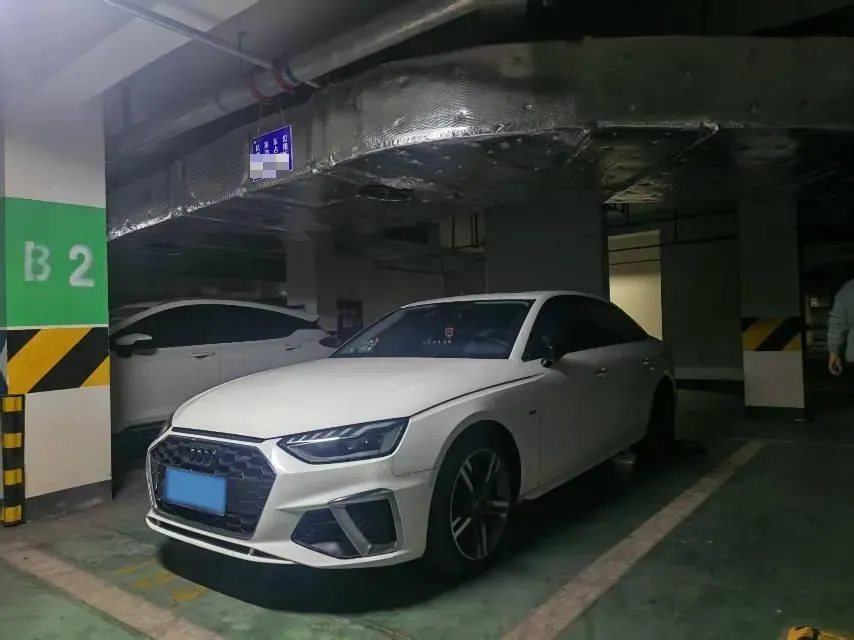 2020 Audi A4L 2.0T 190HP L4 7DCT,autocango,china used car exporter,china ev exporter,chinese used car exporter,chinese used ev exporter