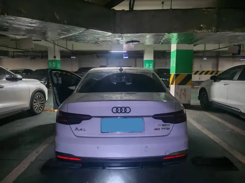 2020 Audi A4L 2.0T 190HP L4 7DCT,autocango,china used car exporter,china ev exporter,chinese used car exporter,chinese used ev exporter