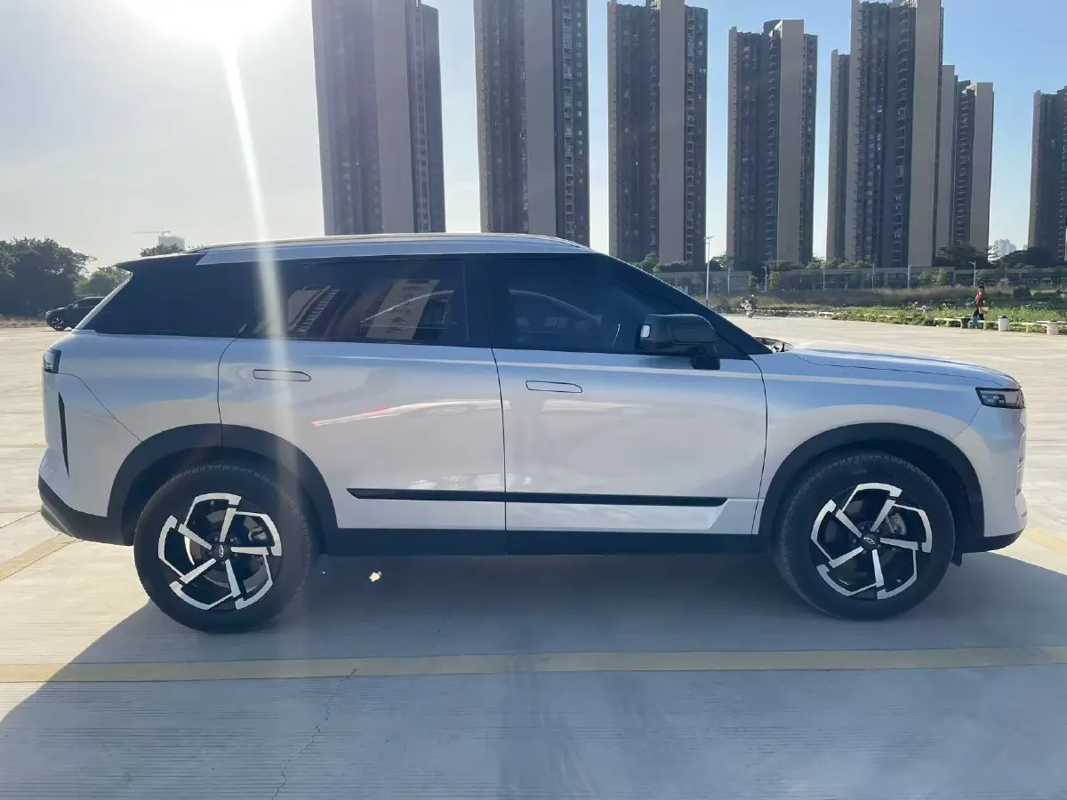 2023 Chery Exploration 06 1.6T 197HP L4 7DCT,autocango,china used car exporter,china ev exporter,chinese used car exporter,chinese used ev exporter